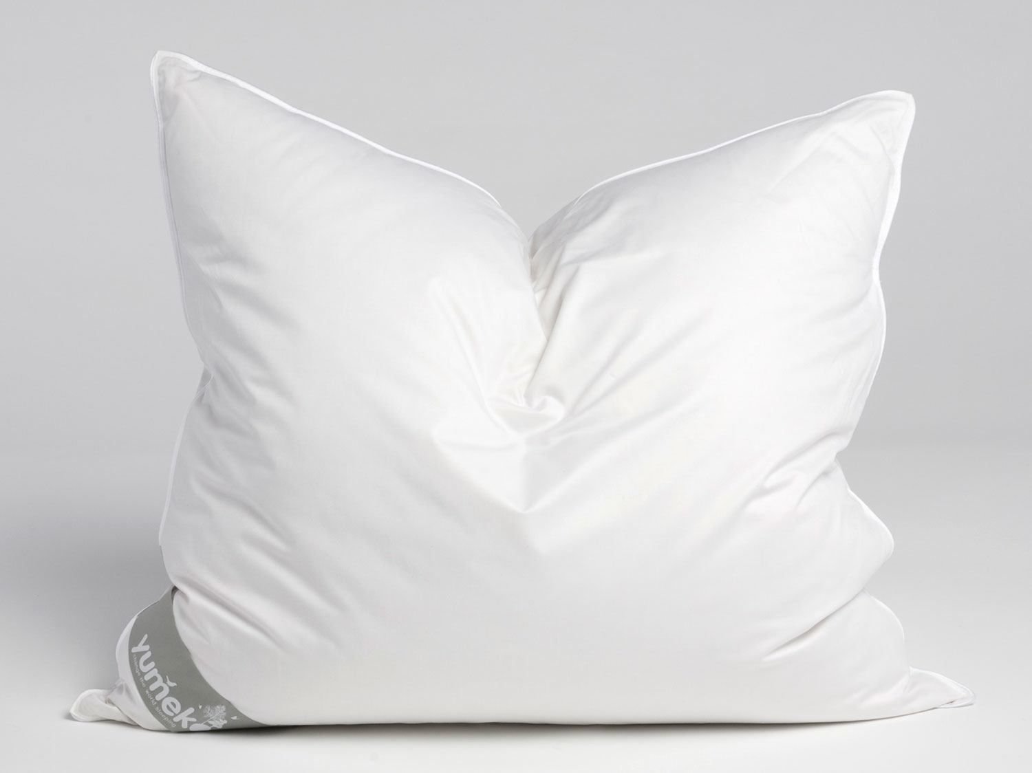 Yumeko pillow - Downpillow.com